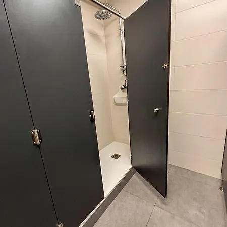 Tarragona Hostel Albergue *