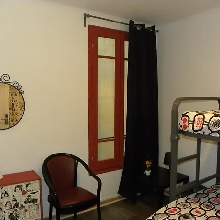Hostel Tarragona Hostel *