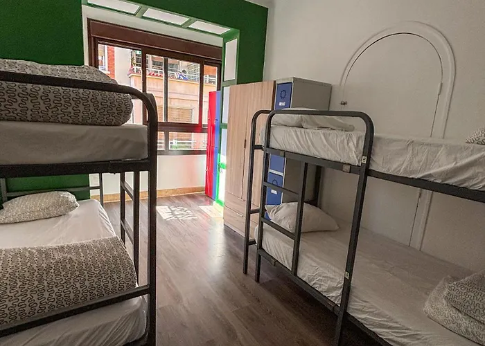 אכסניה Tarragona Hostel *