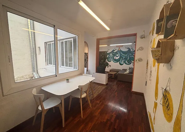 Tarragona Hostel * טראגונה