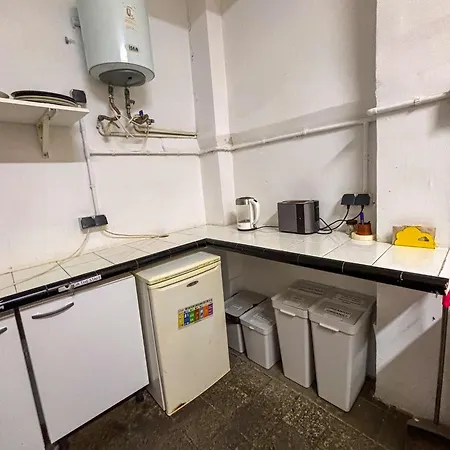 Tarragona Hostel * تاراغونا