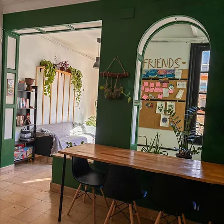 Tarragona Hostel * تاراغونا