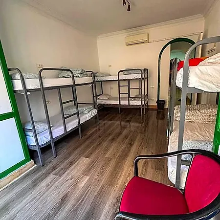 Tarragona Hostel *