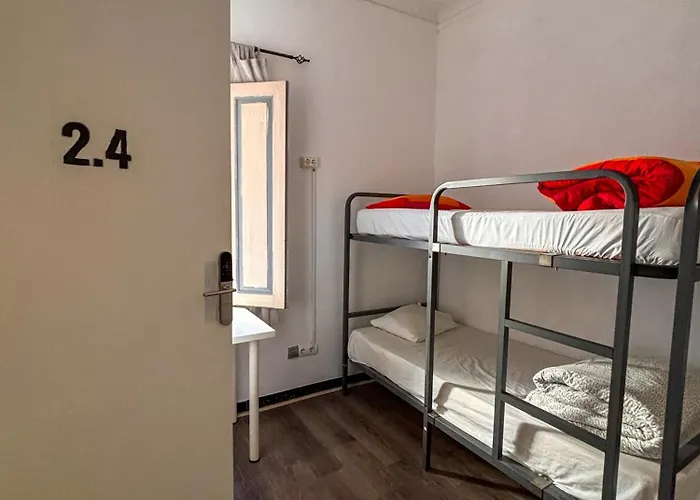 Tarragona Hostel *