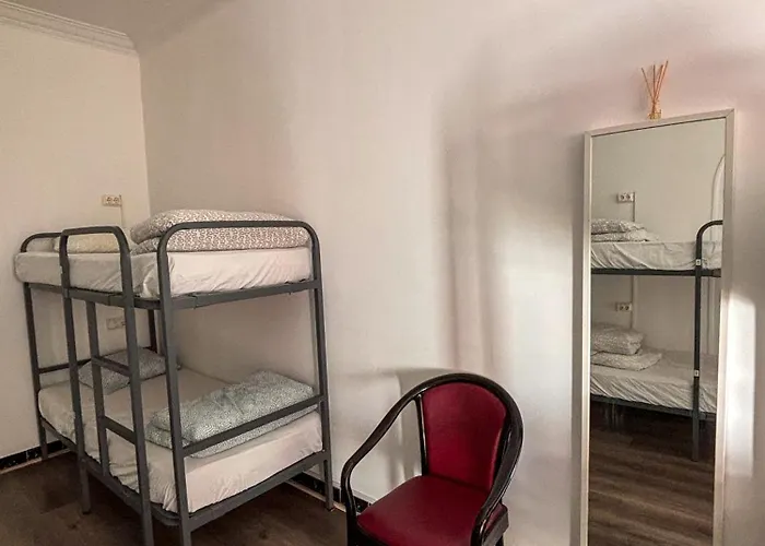 بيت شباب Tarragona Hostel *