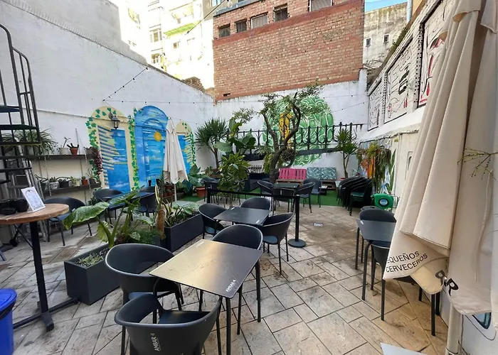 Tarragona Hostel بيت شباب تاراغونا