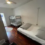 Tarragona Hostel *